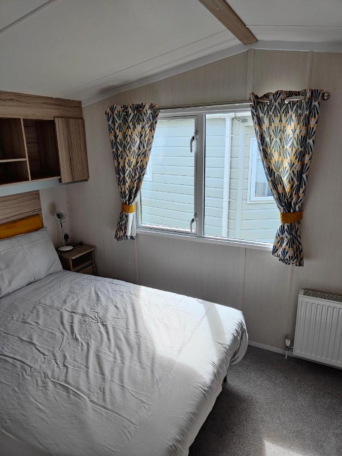 J6 Static Caravan, Fairway Holiday Park Sandown Eksteriør bilde
