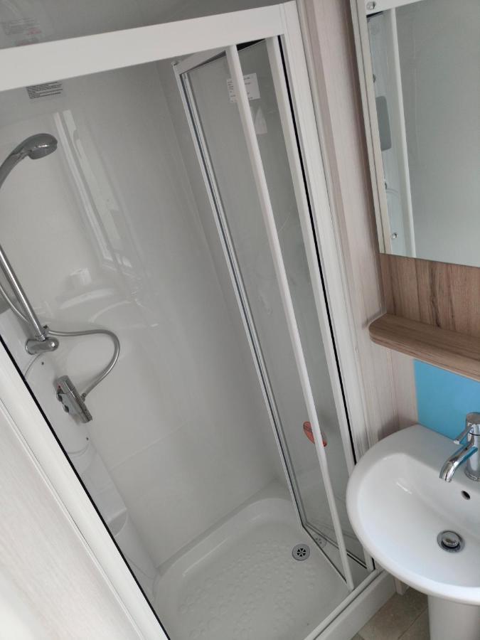 J6 Static Caravan, Fairway Holiday Park Sandown Eksteriør bilde