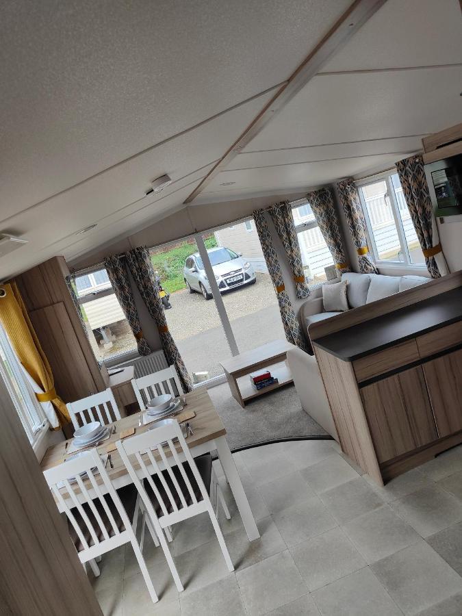 J6 Static Caravan, Fairway Holiday Park Sandown Eksteriør bilde